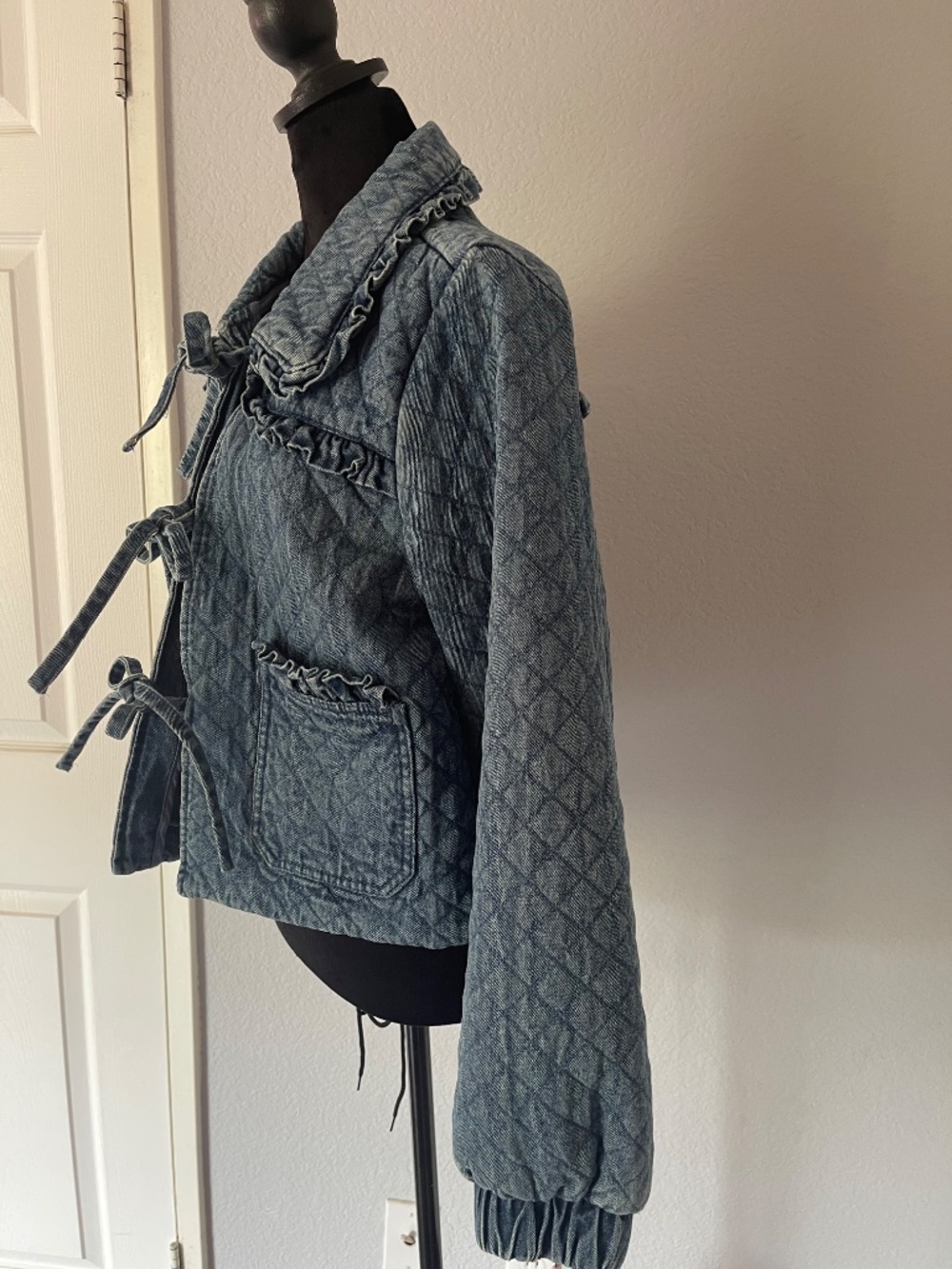 Maura Bow-Tie Denim Jacket by Avec Les Filles - Picture 3 of 7
